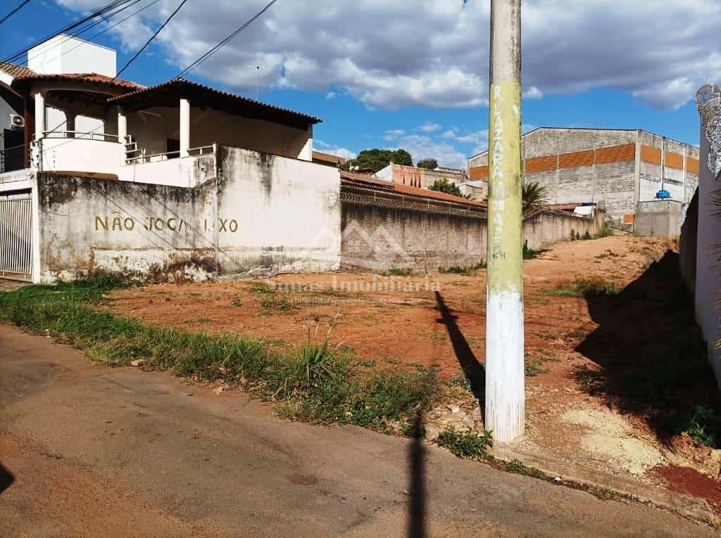 Lote para Venda, em Patos de Minas, bairro Guanabara