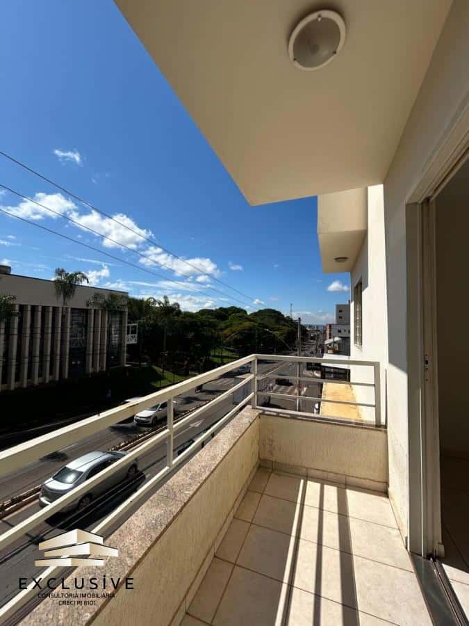 Apartamento para Locação, em Patos de Minas, bairro Caiçaras, 2 dormitórios, 1 banheiro, 1 vaga