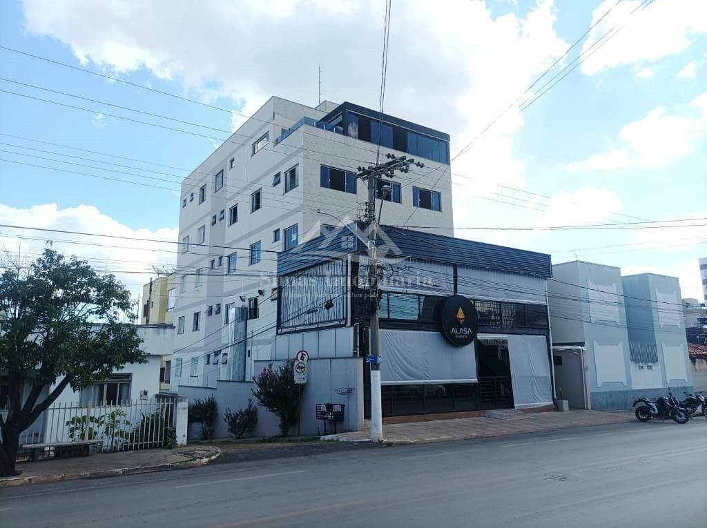 Sala Comercial para Locação, em Patos de Minas, bairro Centro, 2 banheiros