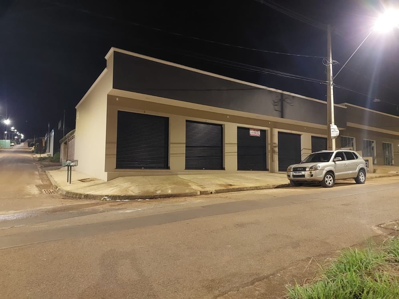 Loja para Locação, em Patos de Minas, bairro Morada da Serra, 1 banheiro