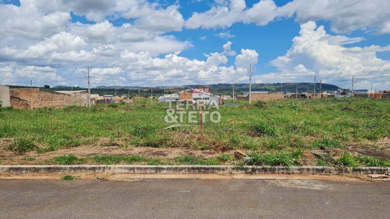 Terreno de 230 m² Sorriso - Patos de Minas, à venda por R$ 65.000